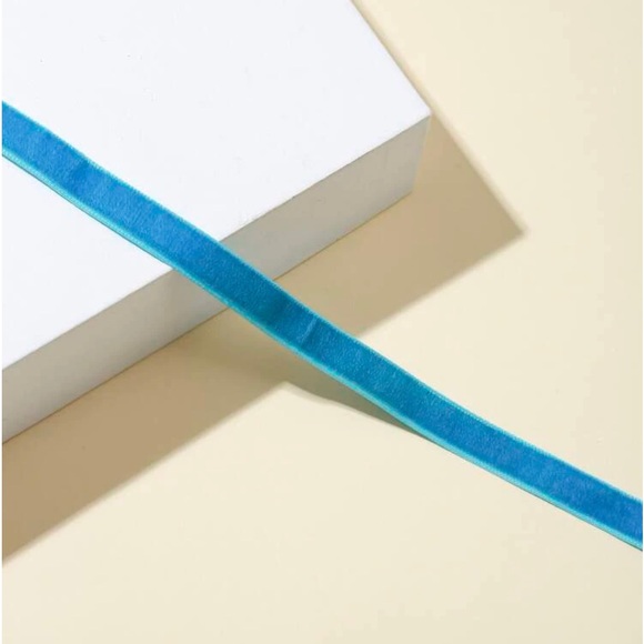 Cinderella Blue Velour Minimalist Solid Choker - Picture 3 of 4